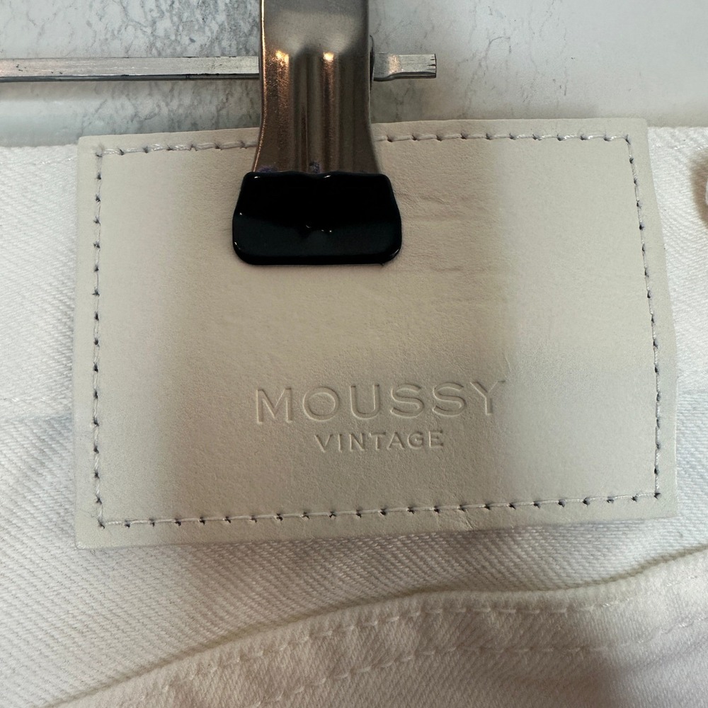 Moussy Vintage Aurora Wide Straight-Cropped Jeans White Raw Hem Size 30 NWT - Picture 7 of 11